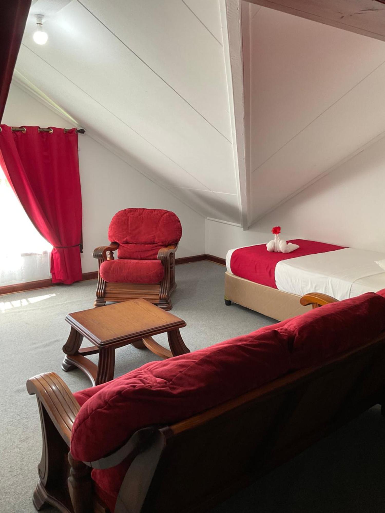Guest house Le Chevalier Bay 3*